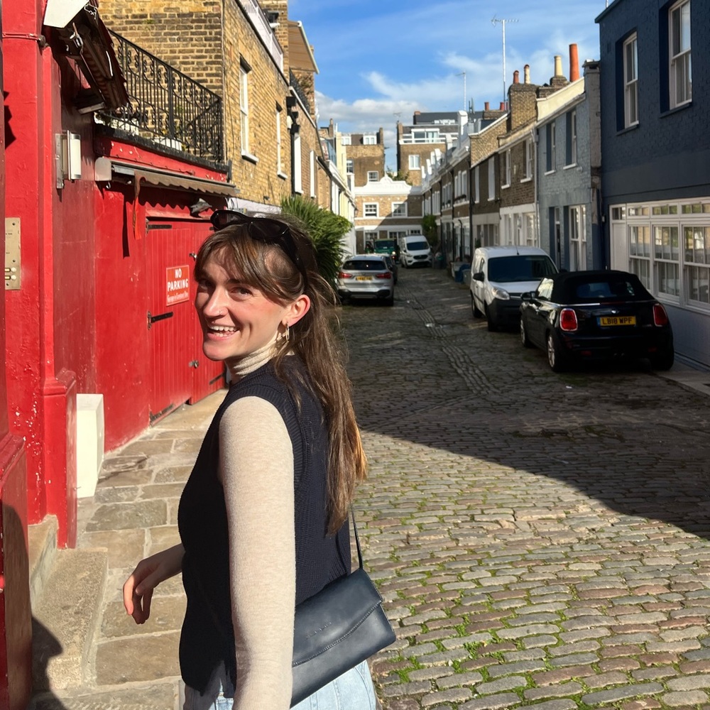 Meet your Posher, Corinne